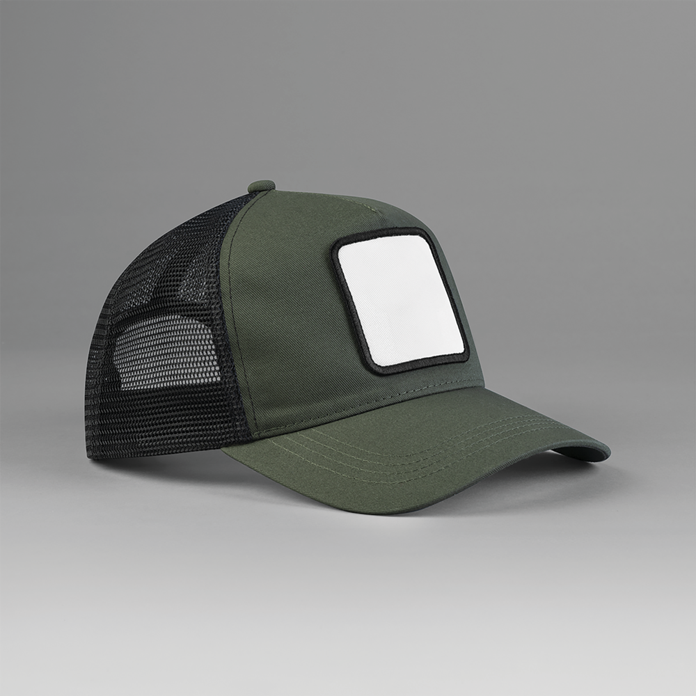 B636 - 5-panel trucker pet met vierkante patch - Olive Green/Black