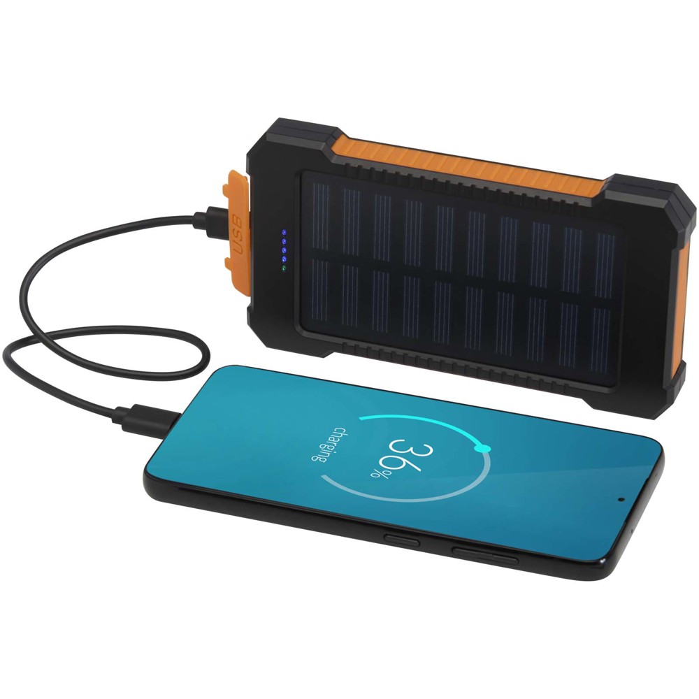 Altair robuuste powerbank op zonne-energie van 5000 mAh 10 W met ingebouwde zaklamp van gerecycled plastic